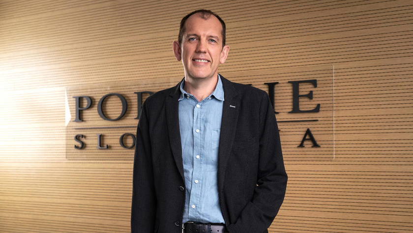 V prihodnje nas čaka ali nekoliko dražji osebni prevoz ali pa še bolj drag javni prevoz 